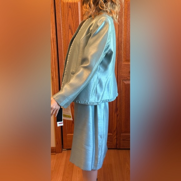 NWT Kasper Women’s 3 Piece Skirt Set Size 14 Petite Turquoise/Light Green - Picture 4 of 16